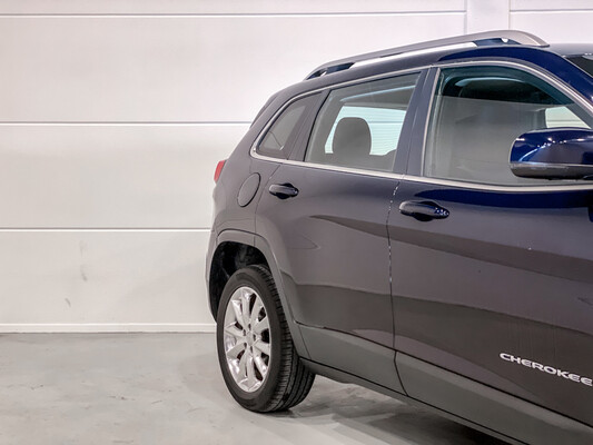 Jeep Cherokee 2.0 Longtitude 140pk 2014, 7-TRR-35