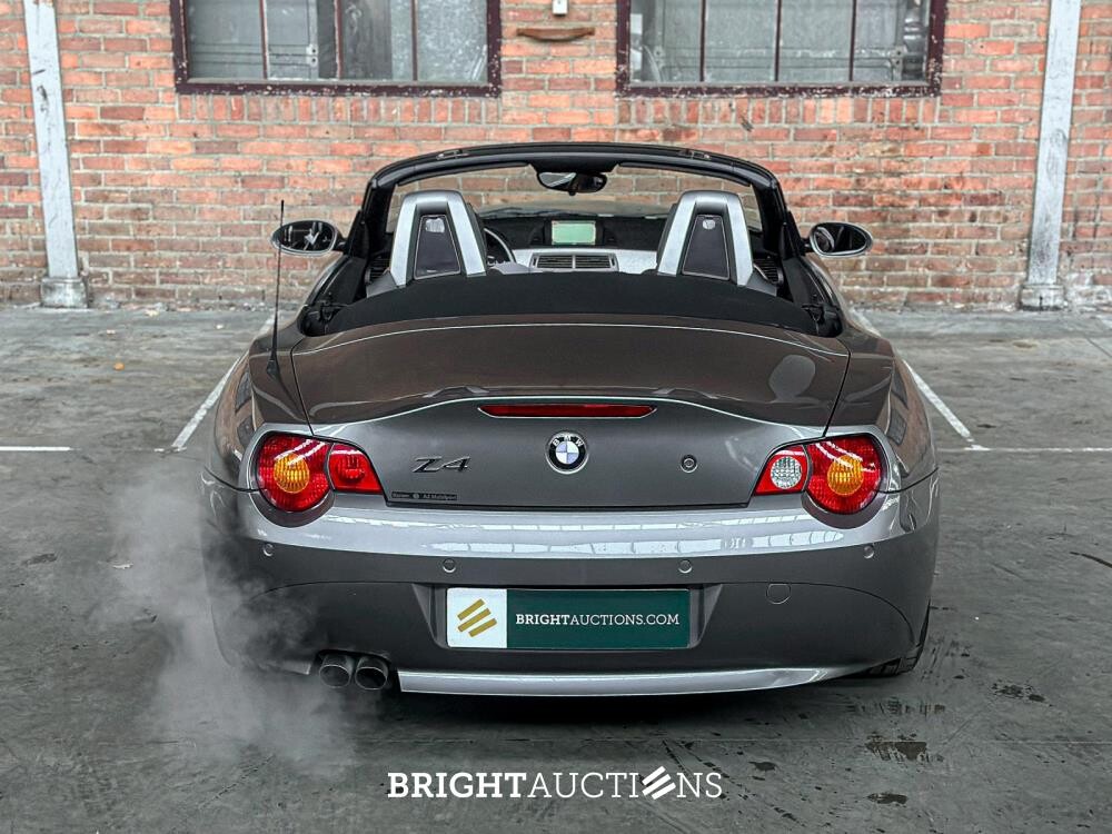 BMW Z4 Roadster 3.0i S 231pk 2004 (Hardtop + Softtop) Origineel-NL, 36-NV-HZ Youngtimer

