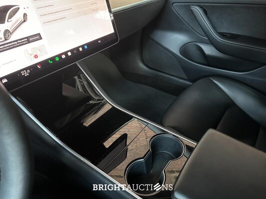 Tesla Model 3 Standard RWD Plus 60 kWh 238pk 2020 (Origineel-NL + 1e eigenaar, K-953-BT