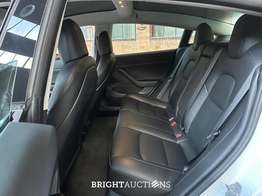 Tesla Model 3 Standard RWD Plus 60 kWh 238pk 2020 (Origineel-NL + 1e eigenaar, K-953-BT