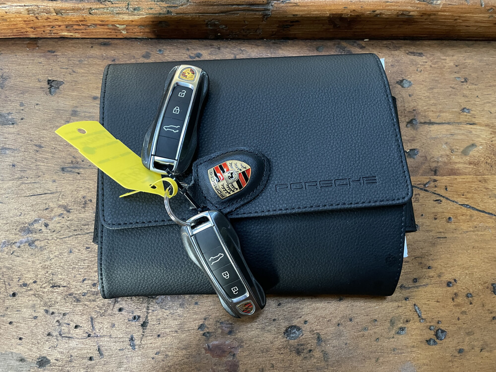 Porsche Cayenne 4.0 Turbo S E-Hybrid Sportchrono 680pk 2020, H-599-FH