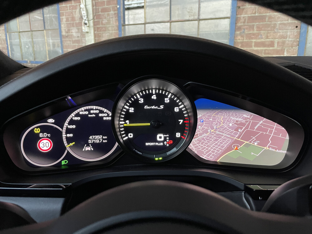 Porsche Cayenne 4.0 Turbo S E-Hybrid Sportchrono 680pk 2020, H-599-FH