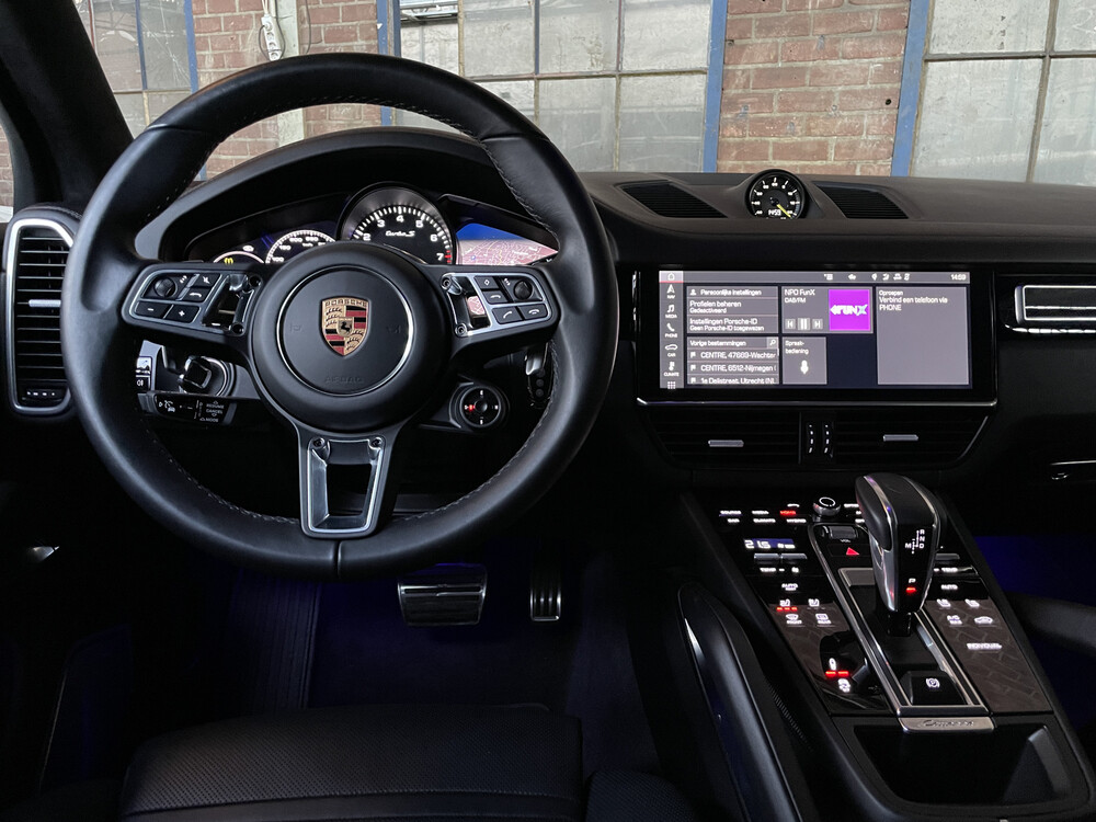 Porsche Cayenne 4.0 Turbo S E-Hybrid Sportchrono 680pk 2020, H-599-FH