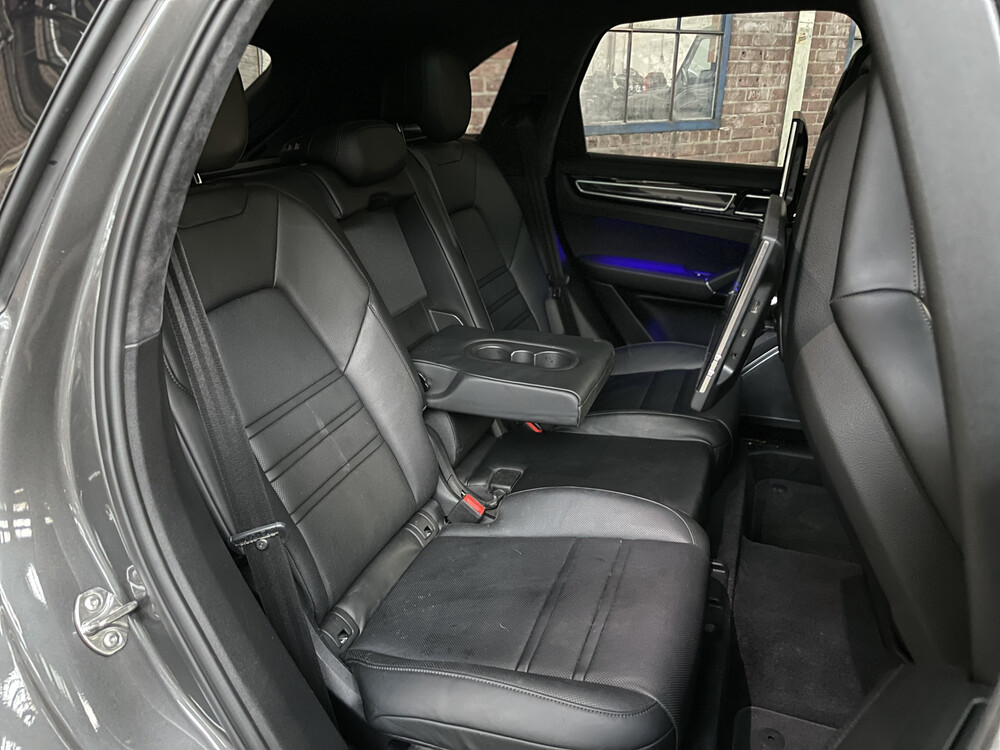 Porsche Cayenne 4.0 Turbo S E-Hybrid Sportchrono 680pk 2020, H-599-FH