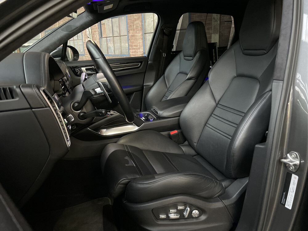 Porsche Cayenne 4.0 Turbo S E-Hybrid Sportchrono 680pk 2020, H-599-FH