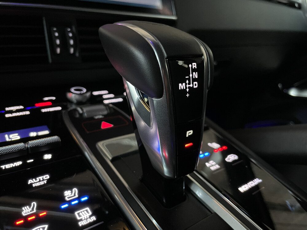 Porsche Cayenne 4.0 Turbo S E-Hybrid Sportchrono 680pk 2020, H-599-FH