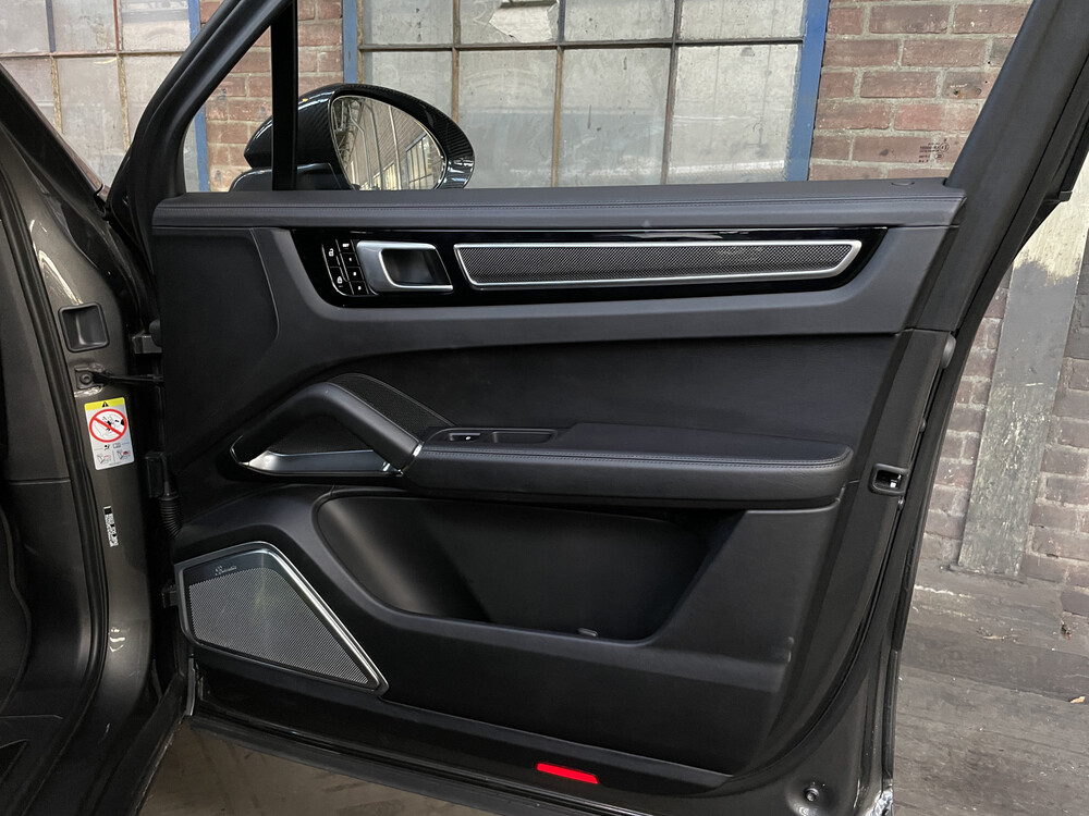 Porsche Cayenne 4.0 Turbo S E-Hybrid Sportchrono 680pk 2020, H-599-FH