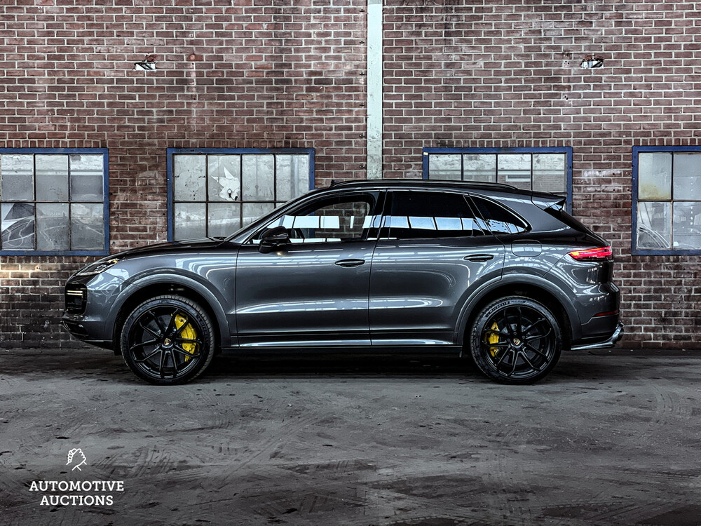Porsche Cayenne 4.0 Turbo S E-Hybrid Sportchrono 680pk 2020, H-599-FH
