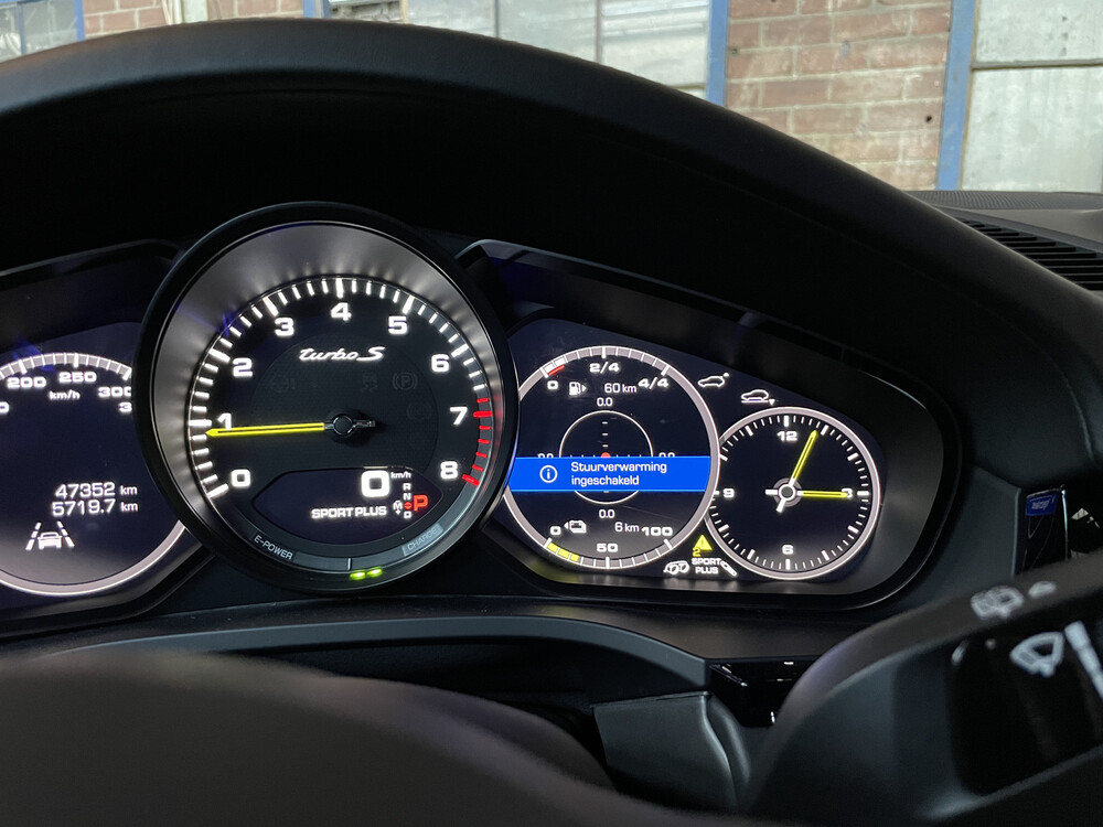 Porsche Cayenne 4.0 Turbo S E-Hybrid Sportchrono 680pk 2020, H-599-FH