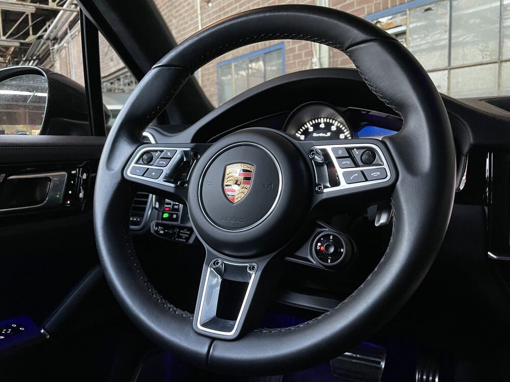 Porsche Cayenne 4.0 Turbo S E-Hybrid Sportchrono 680pk 2020, H-599-FH
