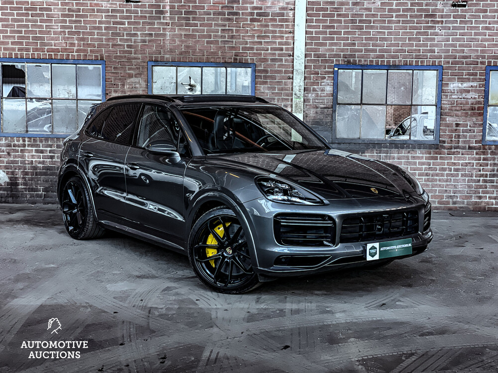 Porsche Cayenne 4.0 Turbo S E-Hybrid Sportchrono 680pk 2020, H-599-FH