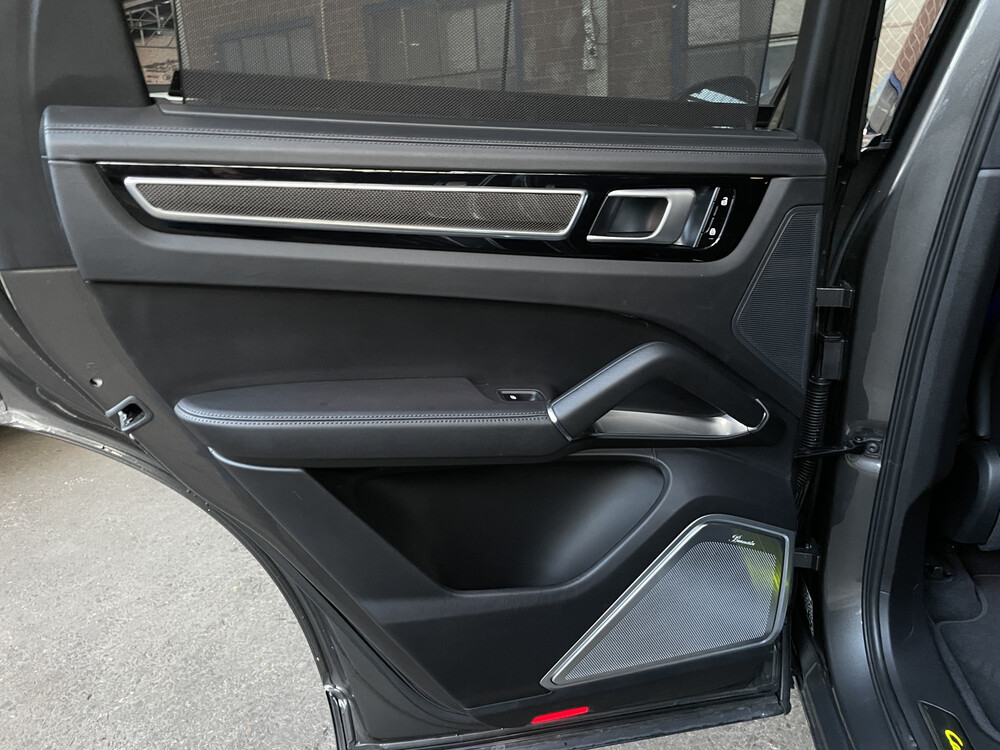 Porsche Cayenne 4.0 Turbo S E-Hybrid Sportchrono 680pk 2020, H-599-FH