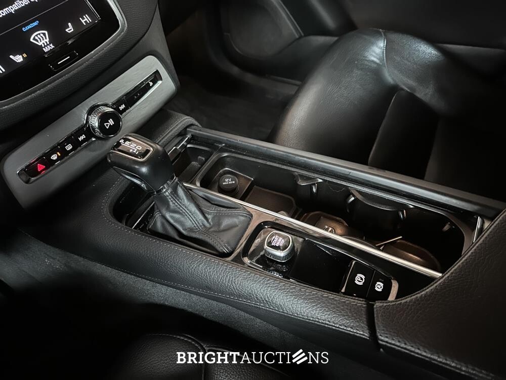 Volvo XC90 2.0 D4 90th Anniversary Edition 7p. 190PK 2019 (Origineel-NL), XG-827-B