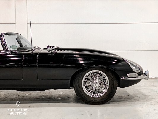 Jaguar E-Type Series 1 OTS 4.2 Zes-in-Lijn Cabriolet 1967, DZ-73-87