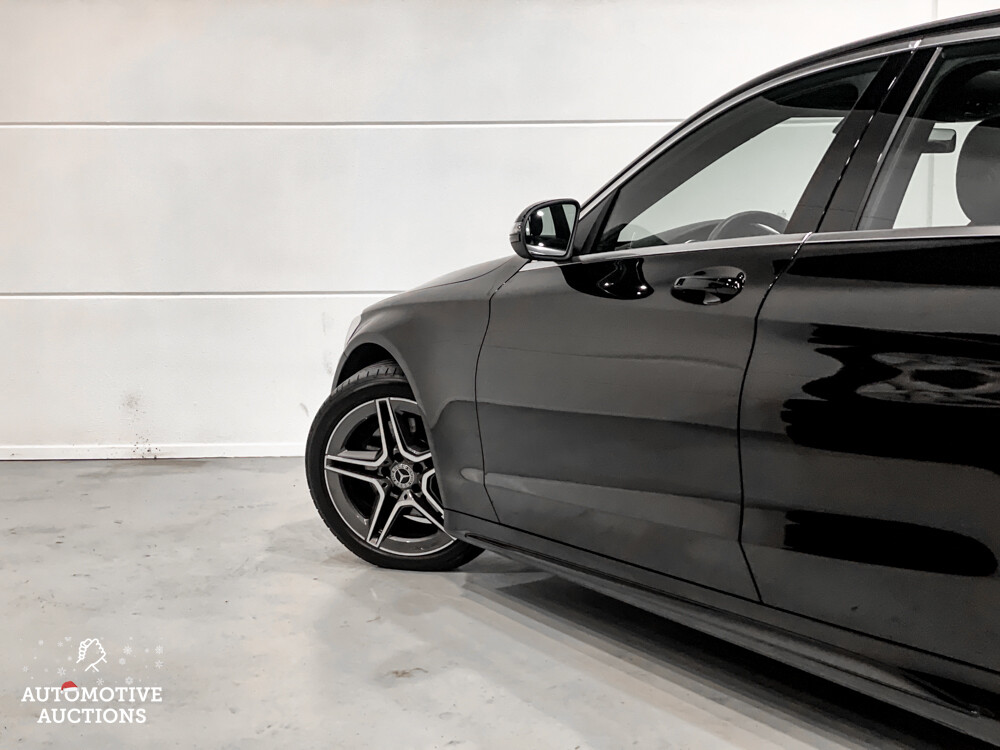 Mercedes-Benz C180 AMG Premium Plus Pack C-Klasse 156PS 2021, P-860-VN -Werksgarantie-.