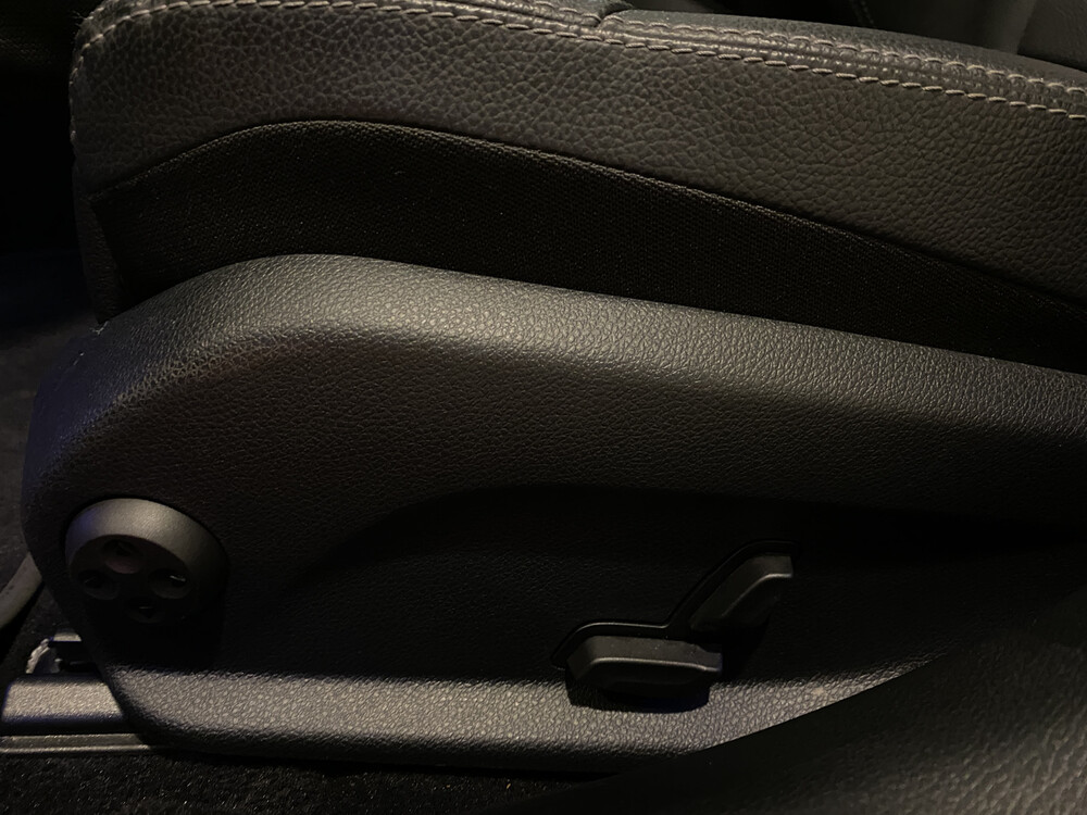 Mercedes-Benz C180 AMG Premium Plus Pack C-Klasse 156PS 2021, P-860-VN -Werksgarantie-.