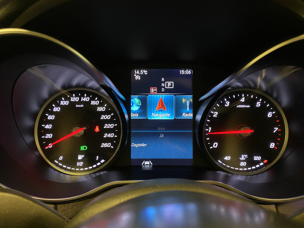 Mercedes-Benz C180 AMG Premium Plus Pack C-Klasse 156PS 2021, P-860-VN -Werksgarantie-.