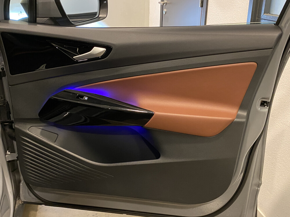 Volkswagen ID.4 First Pro Edition 77kWh 204PS 2021, N-819-NT -Werksgarantie-.