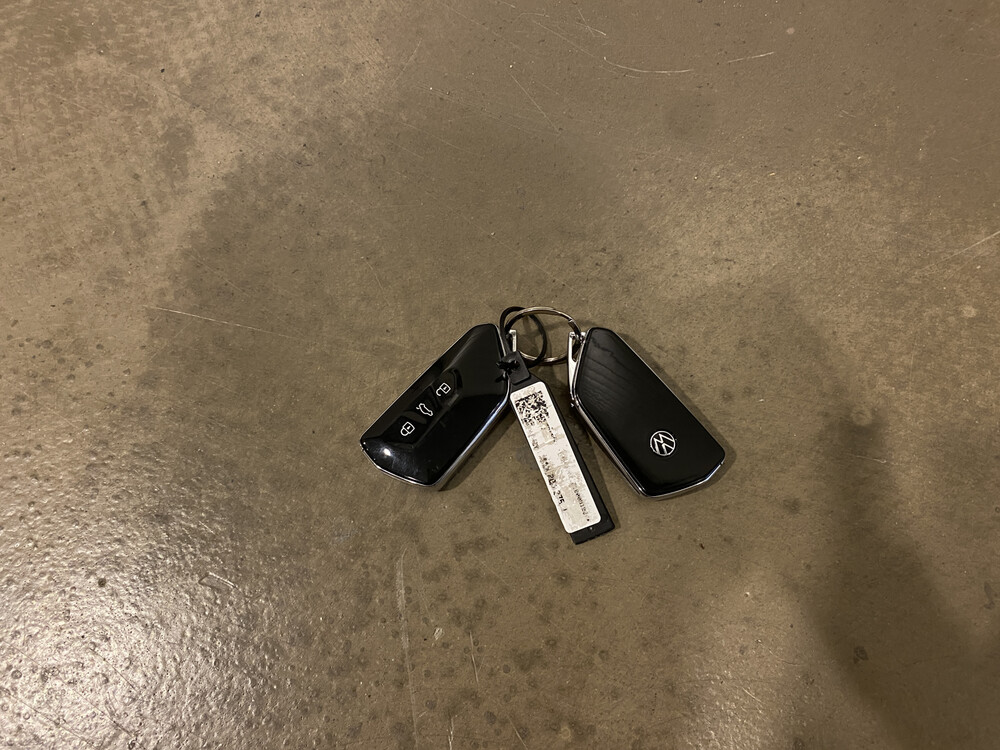 Volkswagen ID.4 First Pro Edition 77kWh 204PS 2021, N-819-NT -Werksgarantie-.