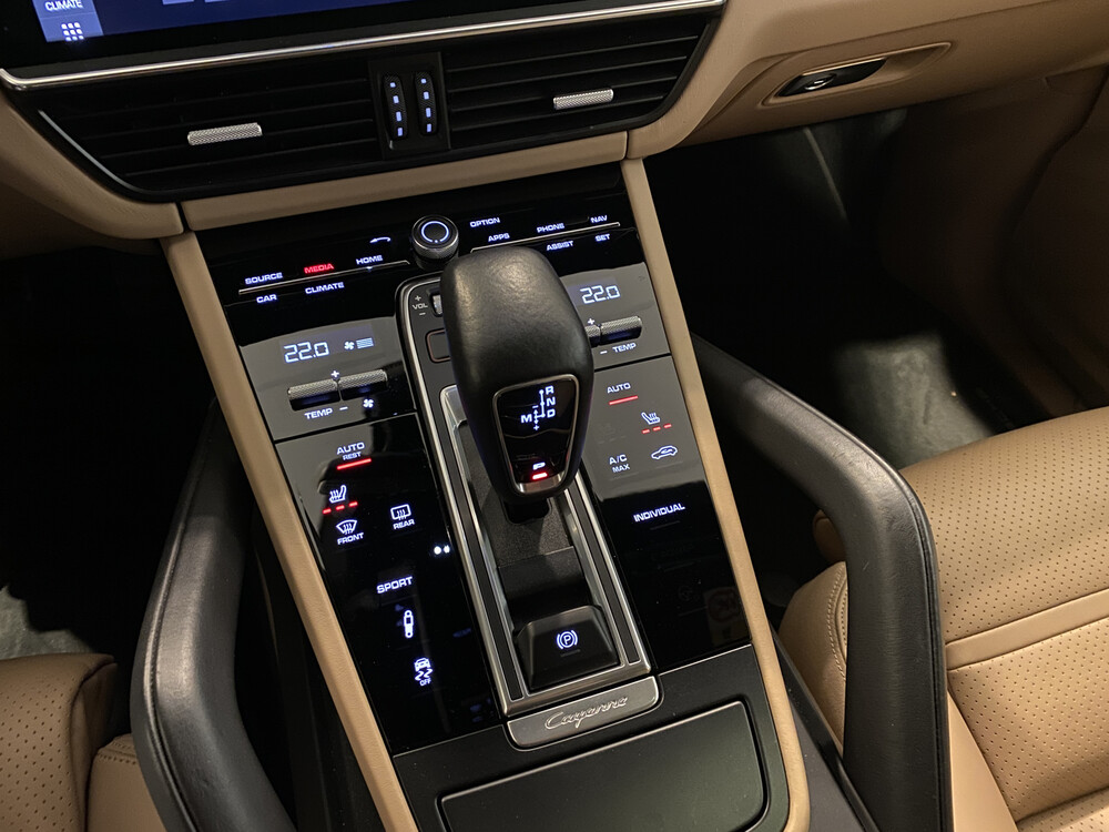 Porsche Cayenne 3.0 V6 340 PS 2018 -Neues Modell-, G-994-JT.