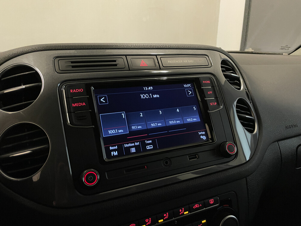 Volkswagen Tiguan TSI Komfort & Design 2012, 84-TKR-5.