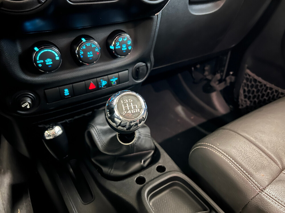 Jeep Wrangler Unlimited 2.8 CRD Rubicon 200 PS 2012 Cabriolet, 2-TGJ-65.