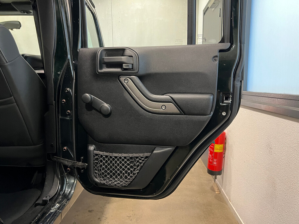 Jeep Wrangler Unlimited 2.8 CRD Rubicon 200 PS 2012 Cabriolet, 2-TGJ-65.