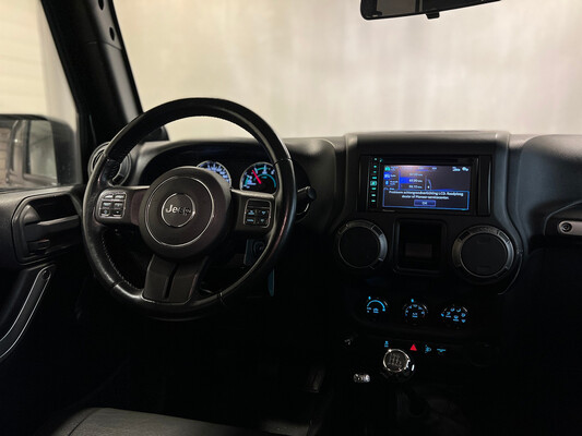 Jeep Wrangler Unlimited 2.8 CRD Rubicon 200pk 2012 Cabriolet, 2-TGJ-65