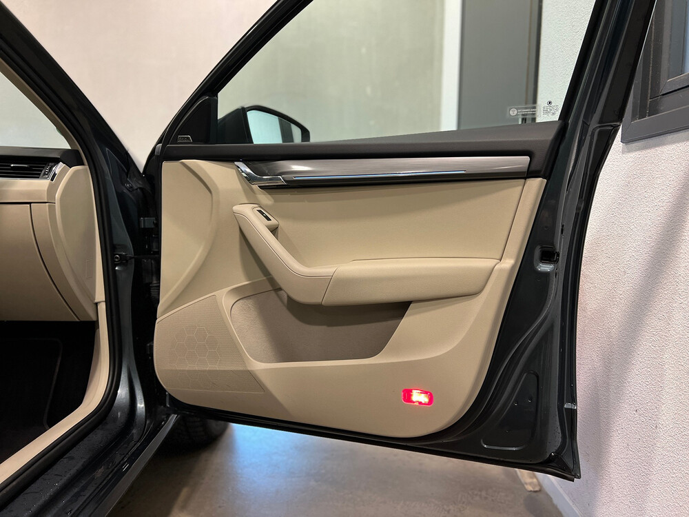 Skoda Octavia Combi 2.0 TDI Greentech Style Business 150PS 2018, RT-258-S.