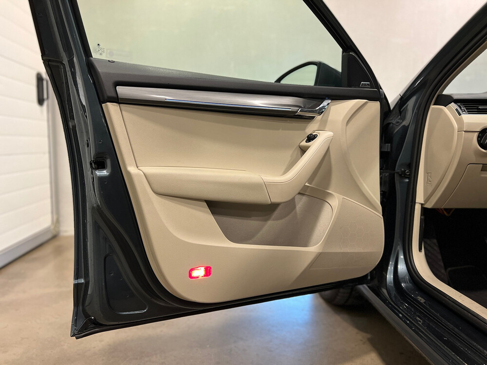 Skoda Octavia Combi 2.0 TDI Greentech Style Business 150PS 2018, RT-258-S.