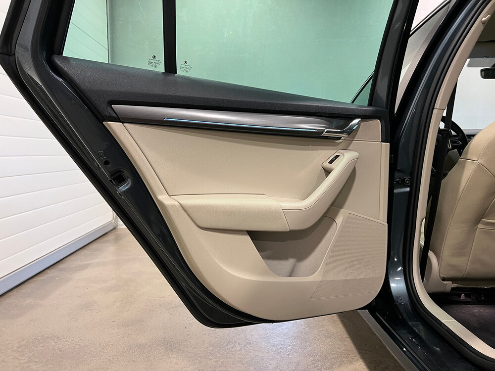 Skoda Octavia Combi 2.0 TDI Greentech Style Business 150PS 2018, RT-258-S.