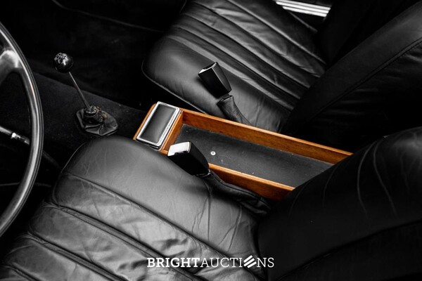 Mercedes-Benz 280 SL Pagode – Handgeschakeld – EU-uitvoering – 2.8 liter zes-in-lijn.