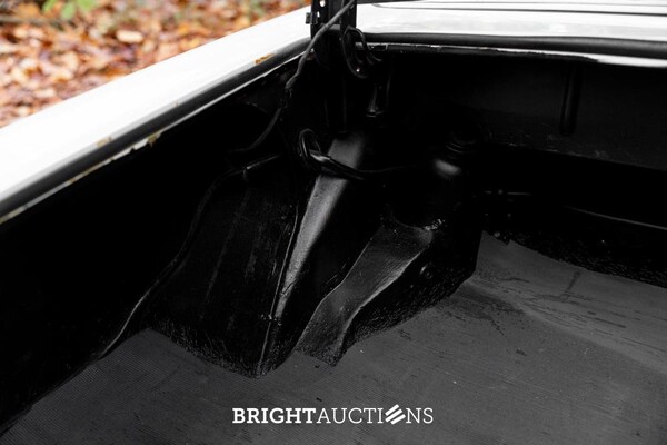 Mercedes-Benz 280 SL Pagode – Handgeschakeld – EU-uitvoering – 2.8 liter zes-in-lijn.