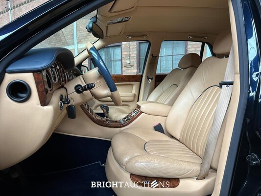 Bentley Arnage 6.8 V8 Red Label 405PK 2001 (Origineel-NL), 31-GN-KD