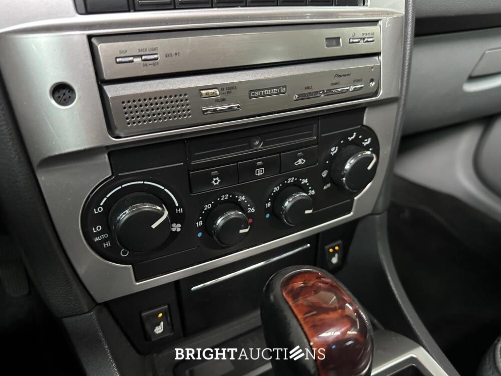 Chrysler 300C HEMI 5.7 V8 340PK 2005 