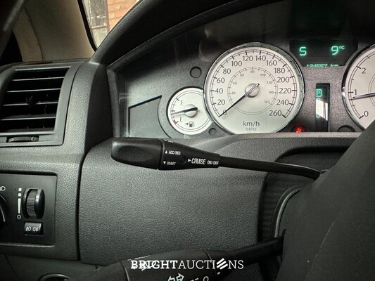 Chrysler 300C HEMI 5.7 V8 340PK 2005