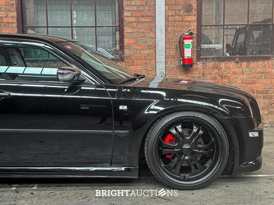 Chrysler 300C HEMI 5.7 V8 340PK 2005