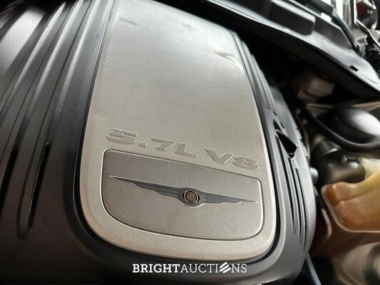 Chrysler 300C HEMI 5.7 V8 340PK 2005