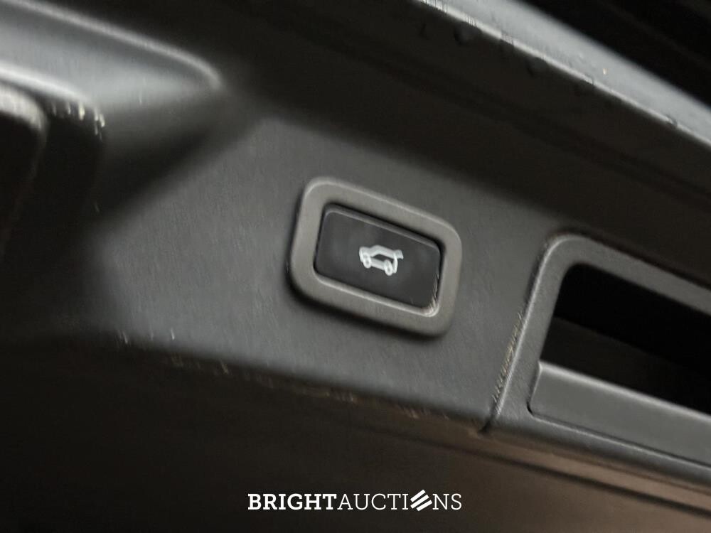 Land Rover Range Rover Velar 2.0 P400e R-Dynamic HSE 300pk 2021 (Origineel-NL), L-870-KS