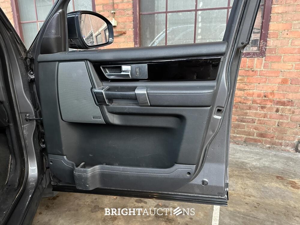 Land Rover Discovery 4 3.0 SDV6 SE HSE 256pk 2015, VNJ-87-T