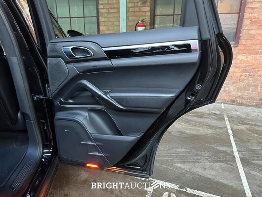 Porsche Cayenne 3.6 S 420pk 2014, K-204-BH