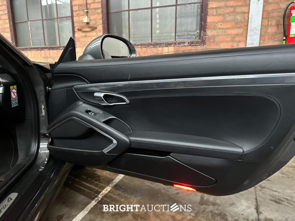 Porsche 911 991 Carrera 4 3.4 Coupe 349pk 2013, JBL-10-N