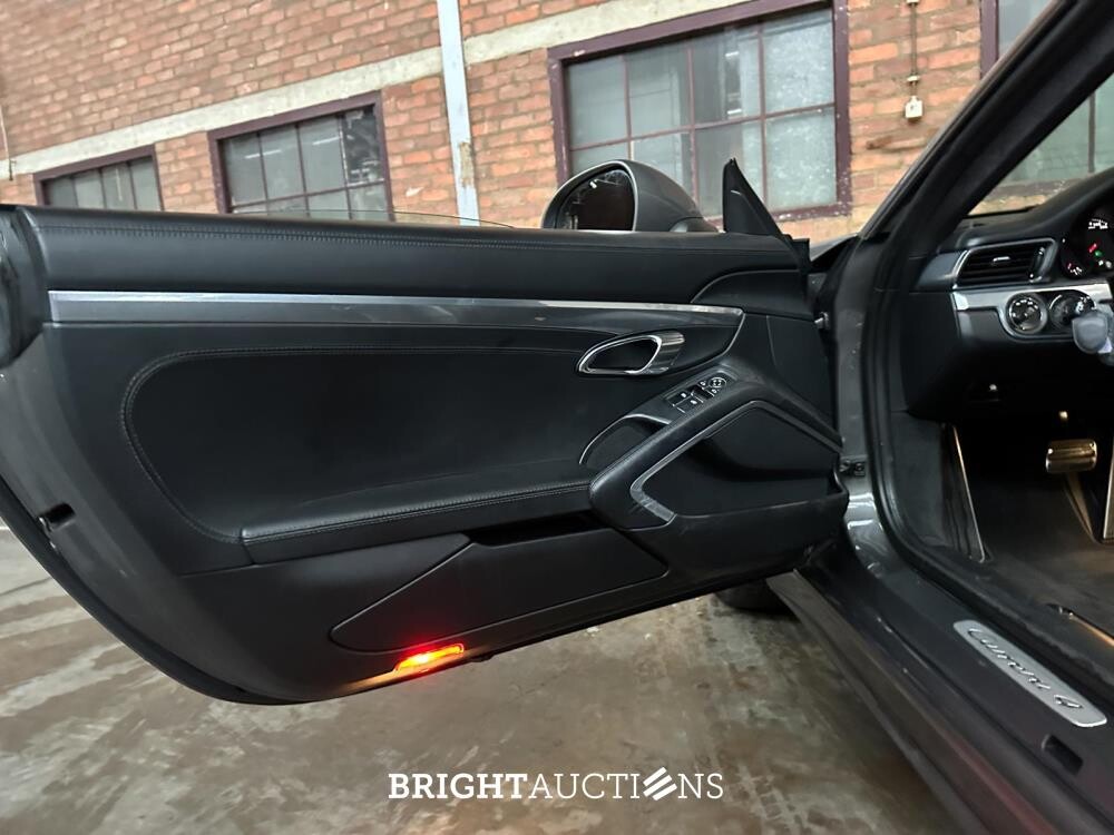 Porsche 911 991 Carrera 4 3.4 Coupe 349pk 2013, JBL-10-N