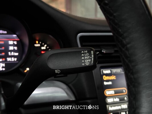 Porsche 911 991 Carrera 4 3.4 Coupe 349pk 2013, JBL-10-N