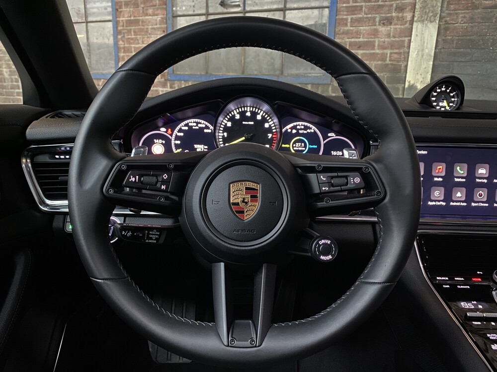 Porsche Panamera 4 E-Hybrid SportChrono 462PS 2022 -GARANTIE-.