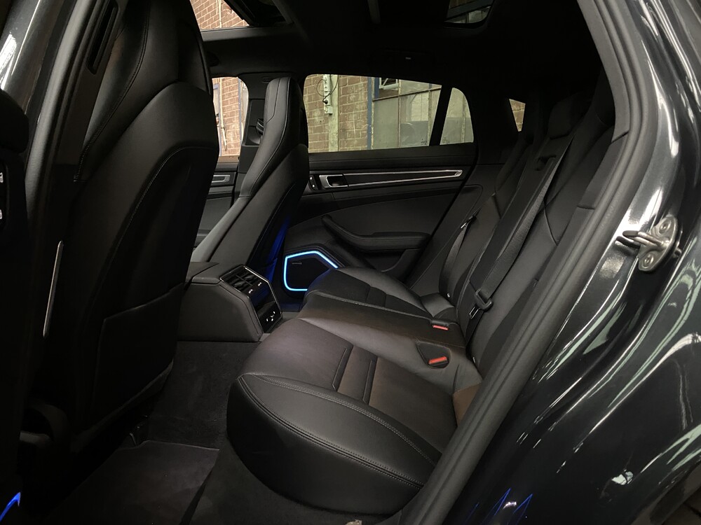 Porsche Panamera 4 E-Hybrid SportChrono 462PS 2022 -GARANTIE-.