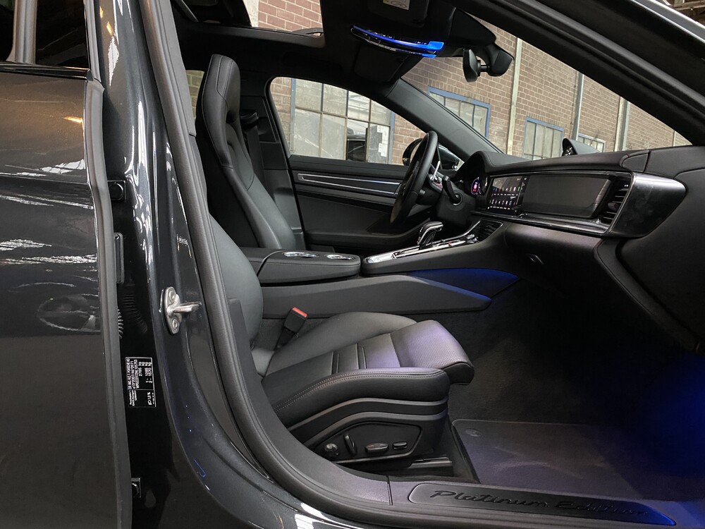 Porsche Panamera 4 E-Hybrid SportChrono 462PS 2022 -GARANTIE-.