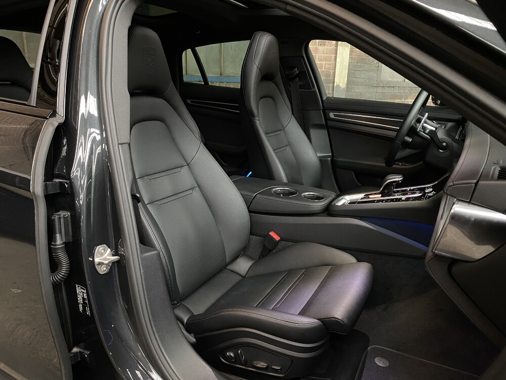 Porsche Panamera 4 E-Hybrid SportChrono 462PS 2022 -GARANTIE-.