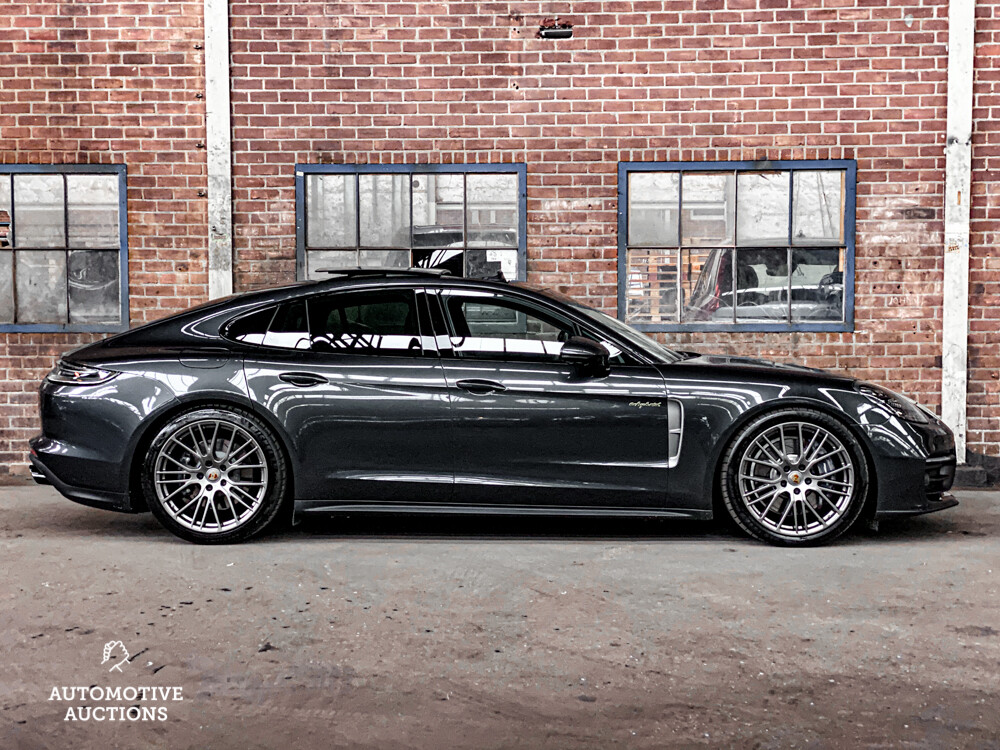 Porsche Panamera 4 E-Hybrid SportChrono 462PS 2022 -GARANTIE-.
