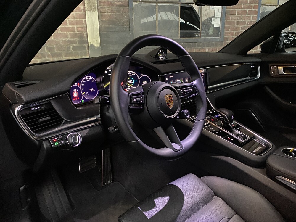 Porsche Panamera 4 E-Hybrid SportChrono 462PS 2022 -GARANTIE-.